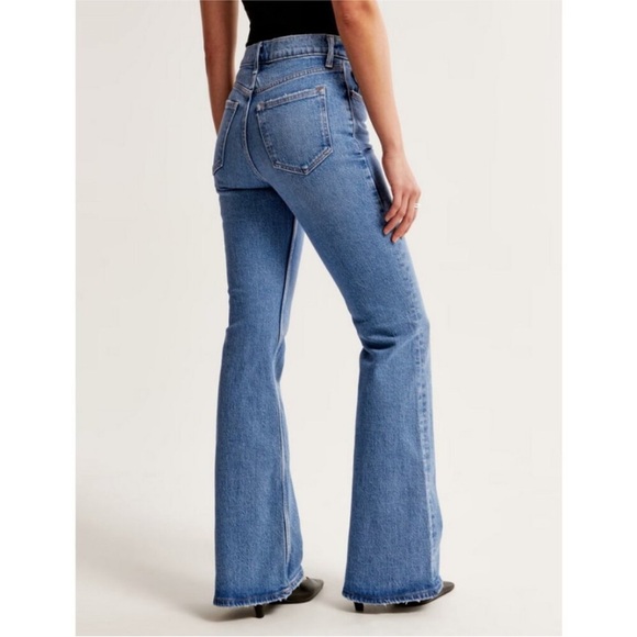 Abercrombie & Fitch The Vintage High Rise Flare Jeans Size 26/2 Short - Picture 4 of 8